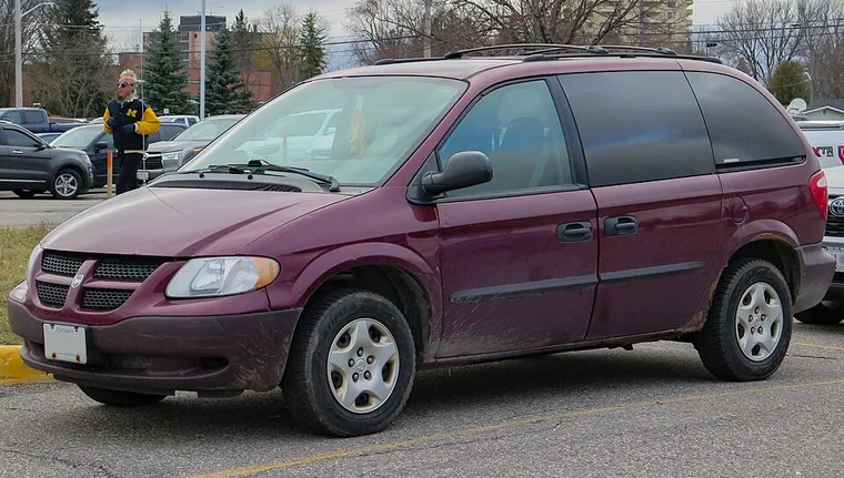 2001 Dodge Caravan (minivan) — the real-world car the Grandstar is based on