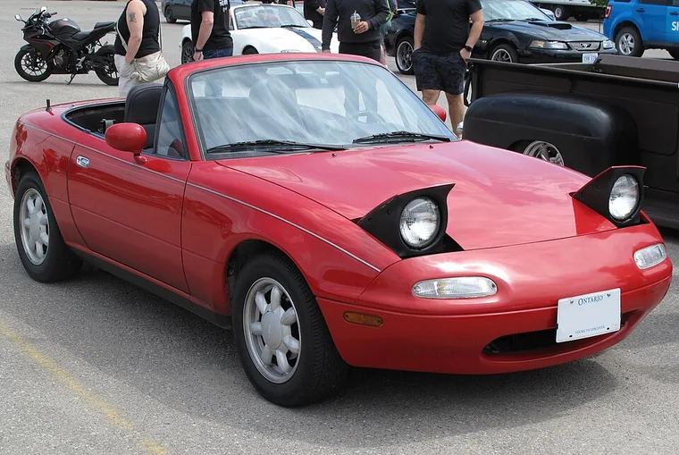1989 Mazda MX-5 Miata (NA) — the real-world car the Nami is based on